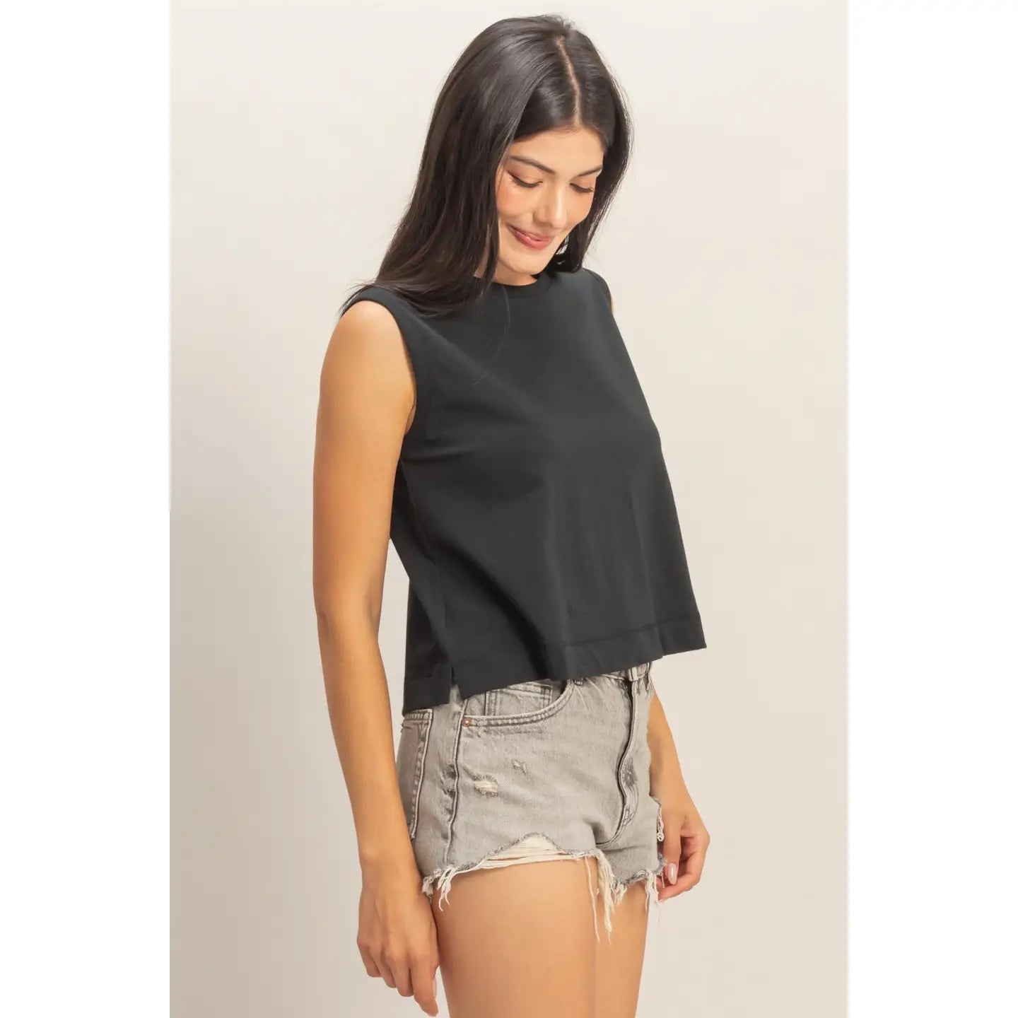 303 Sleeveless Crew Neck Top with Back Pleats