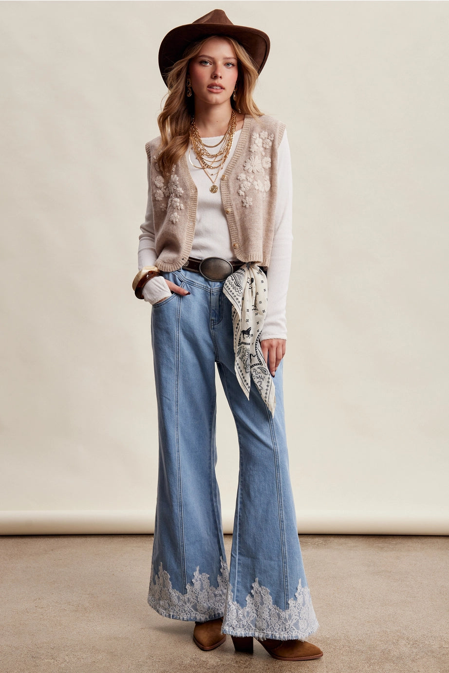 419 Meadow Grace Floral Vest
