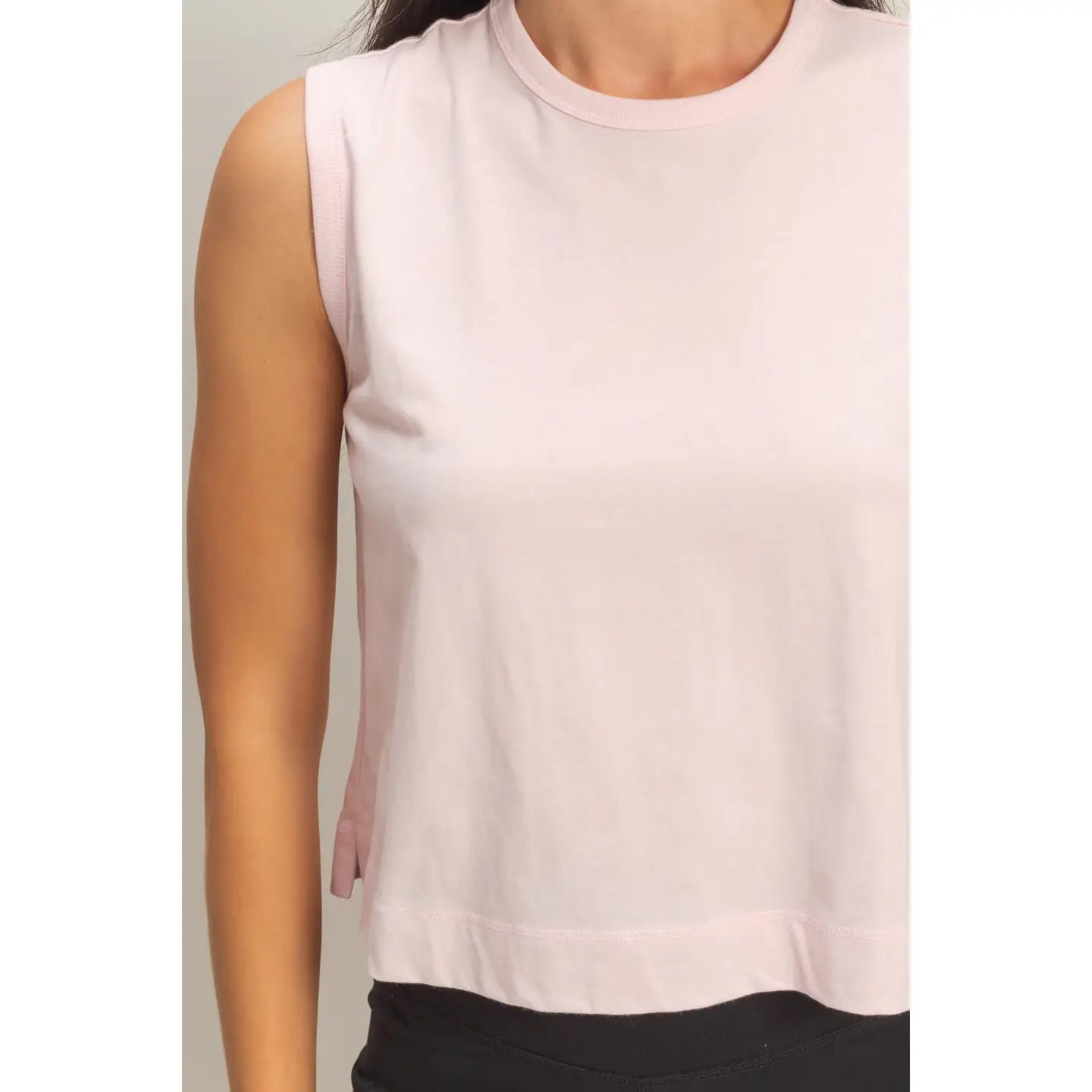 303 Sleeveless Crew Neck Top with Back Pleats