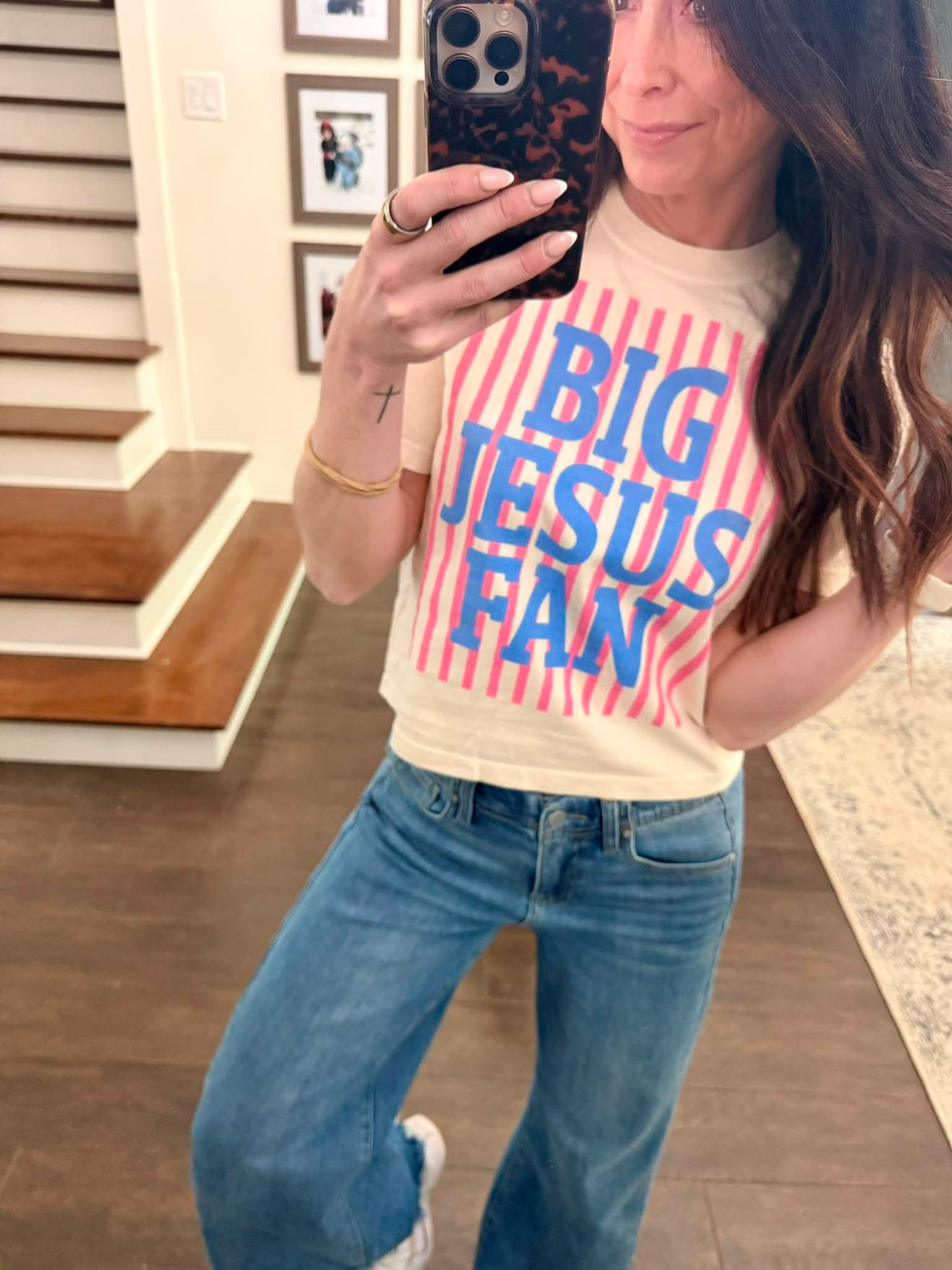 265 Big Jesus Fan Crop
