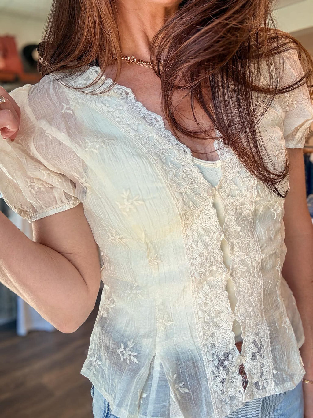 268 Lace Floral Short Sleeve Blouse