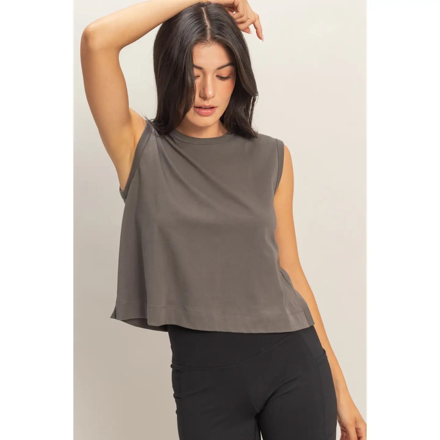 303 Sleeveless Crew Neck Top with Back Pleats