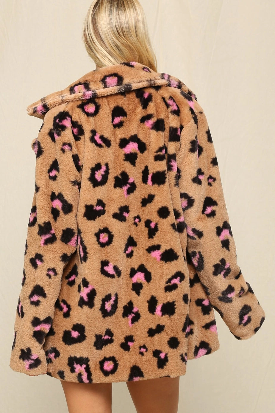 15 Shaggy Faux Shearling Animal Print Coat