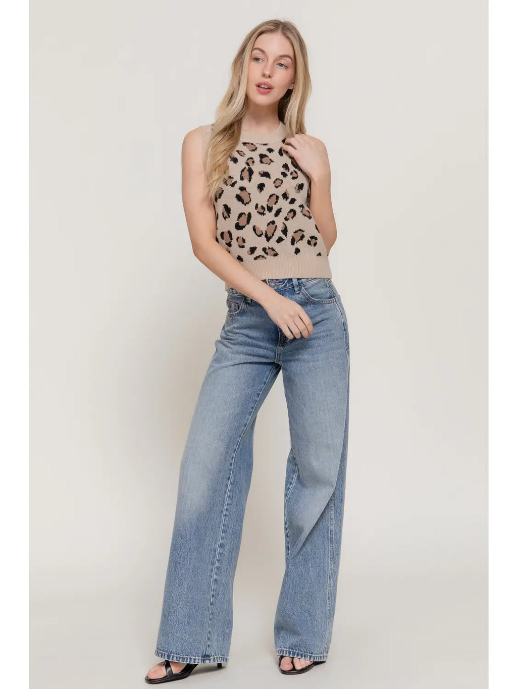 188 Leopard Print Sleeveless Sweater