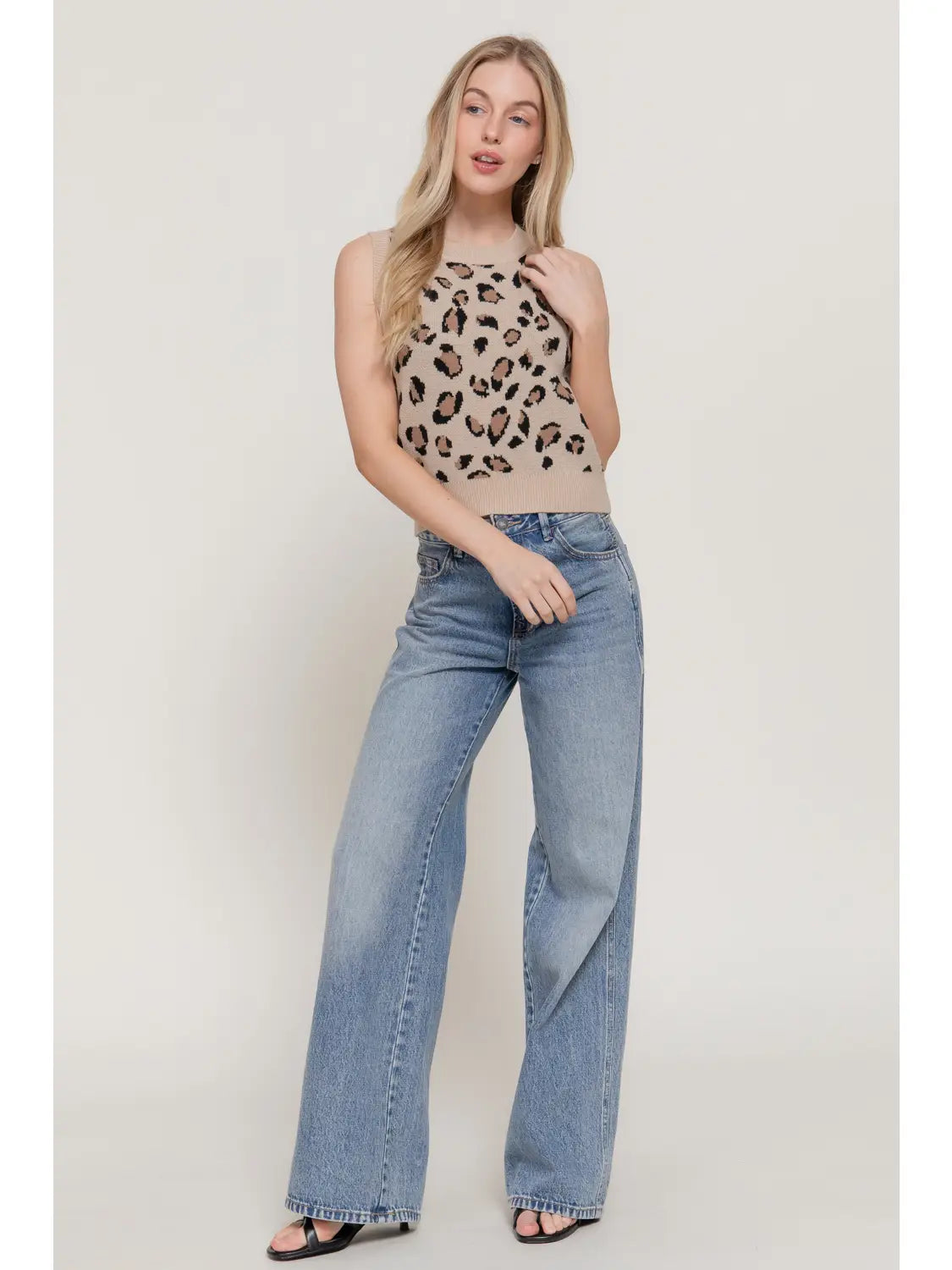 188 Leopard Print Sleeveless Sweater