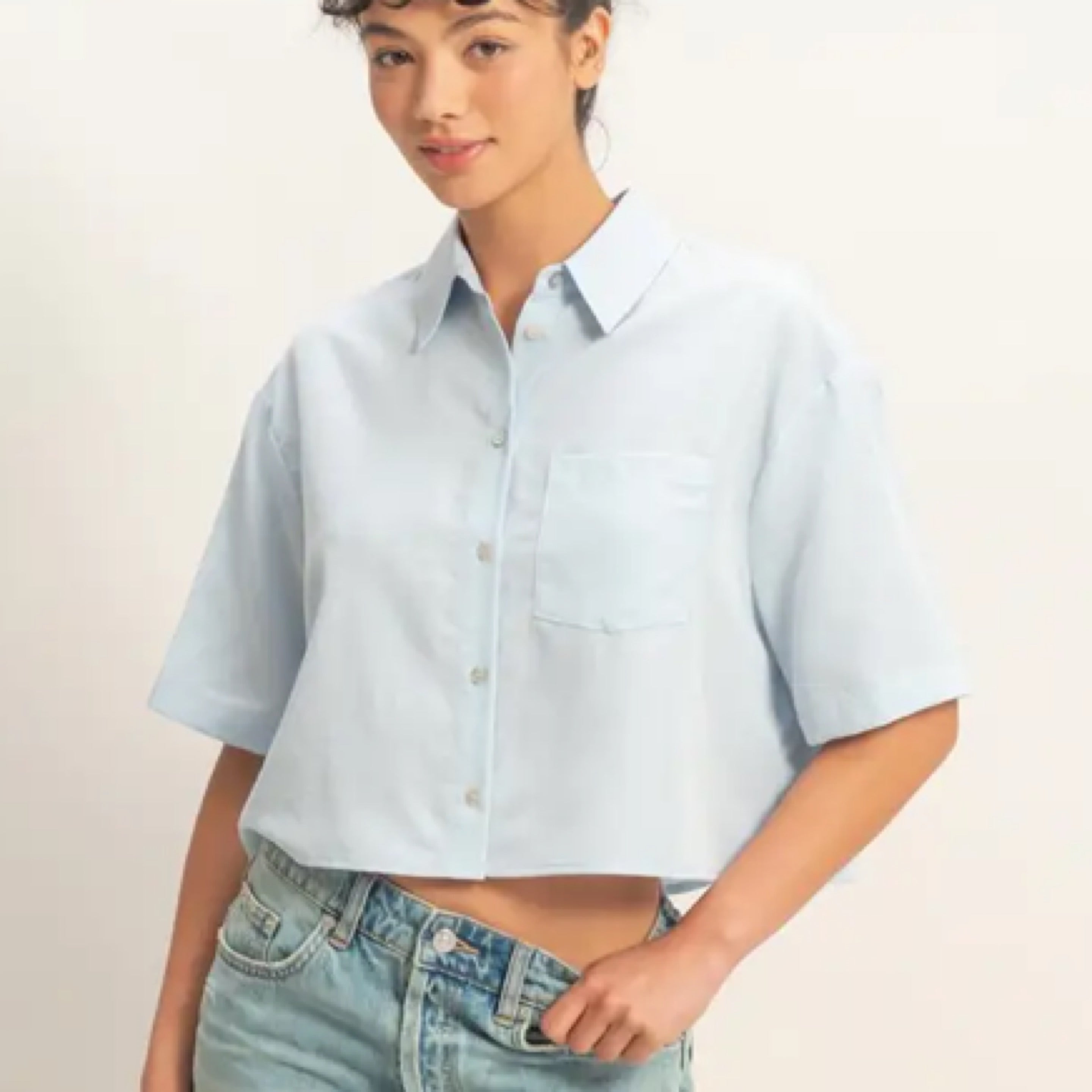 297 Linen Blend Crop Button Up Top