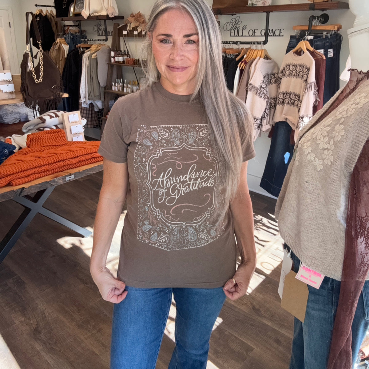 422 Abundance & Gratitude Tee
