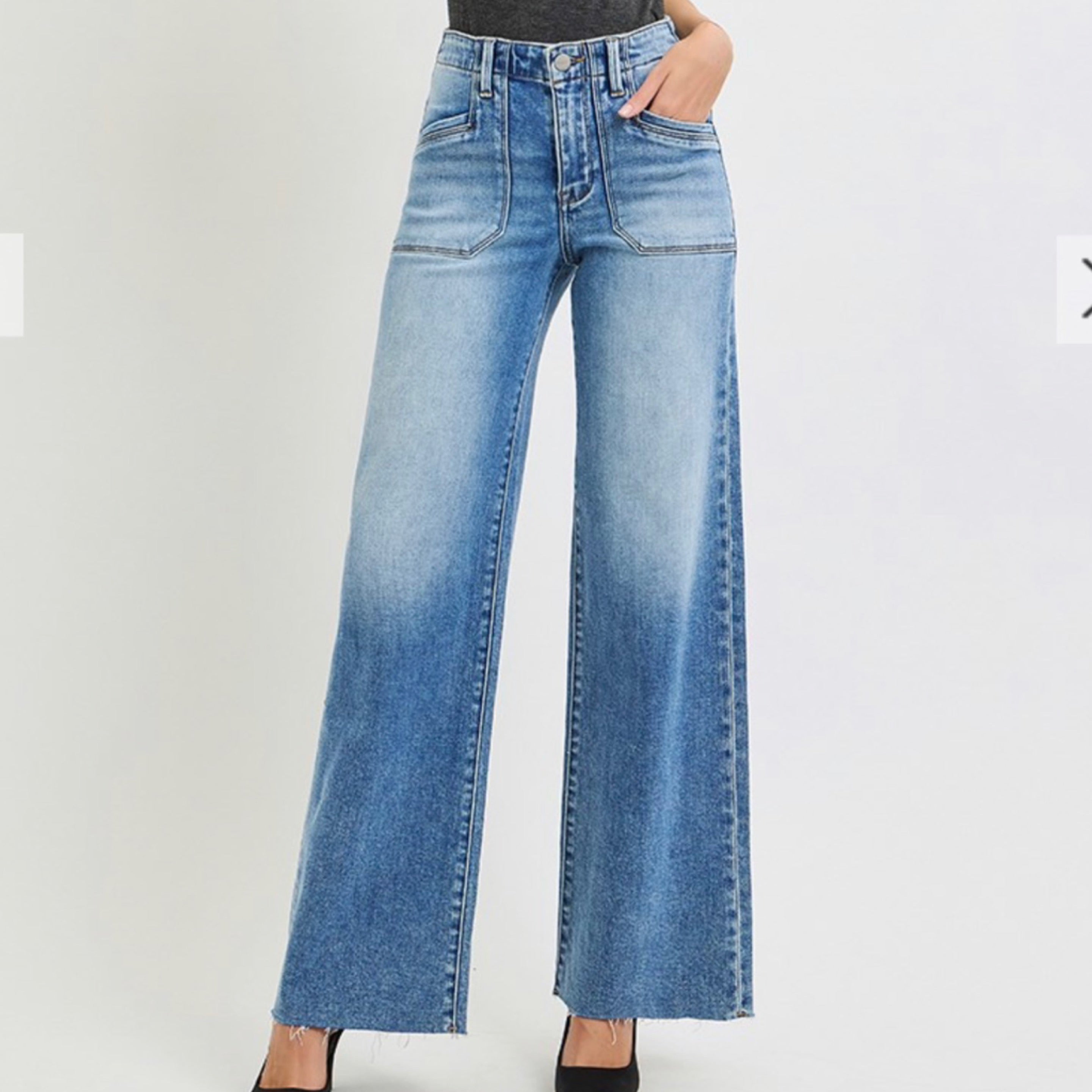 350 Wide Leg Jeans with Patch Pocket