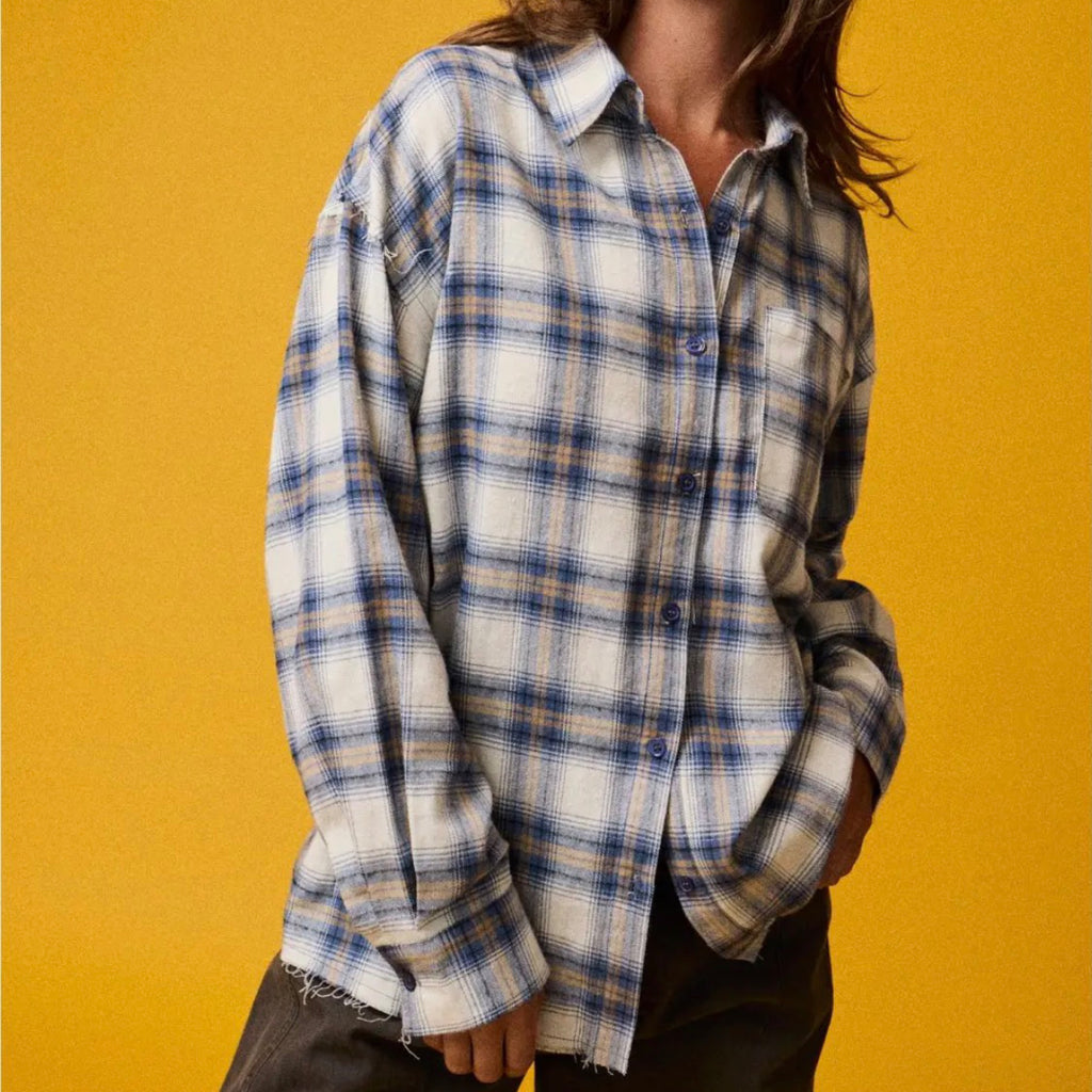 320 Plaid Raw Edge Button Up