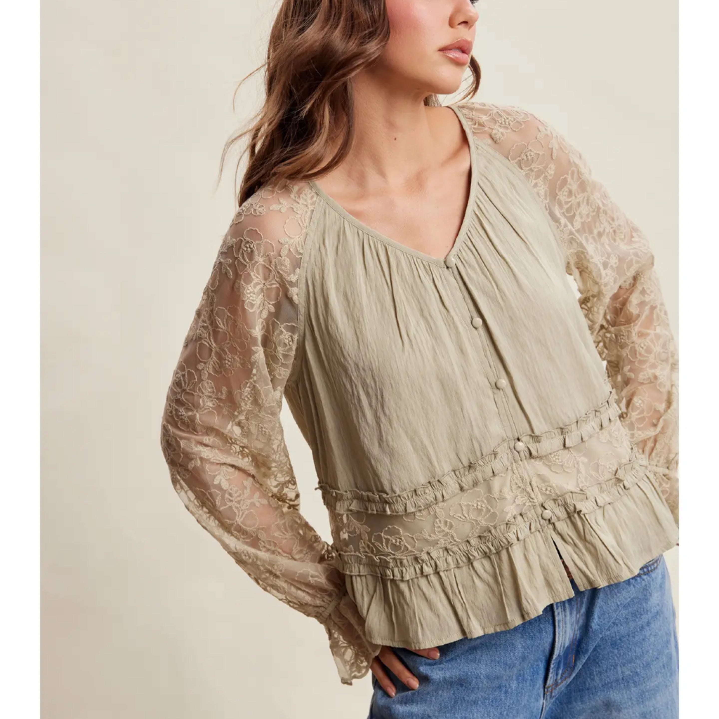 330 Foral Lace Tiered Boho Blouse