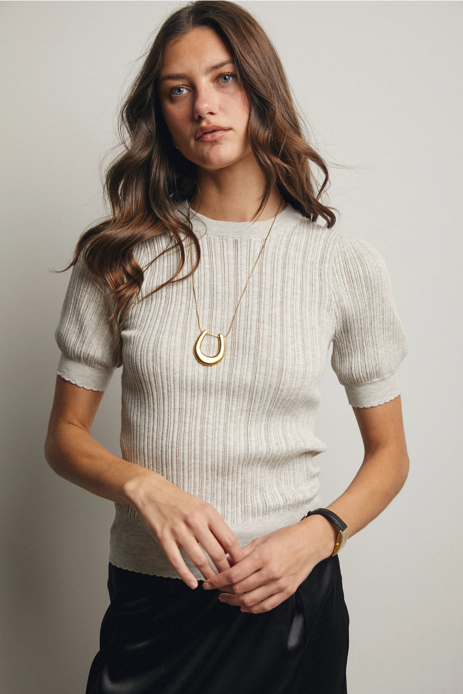 120 Elegant Ribbed Knit Blouse with Puffed Sleeves